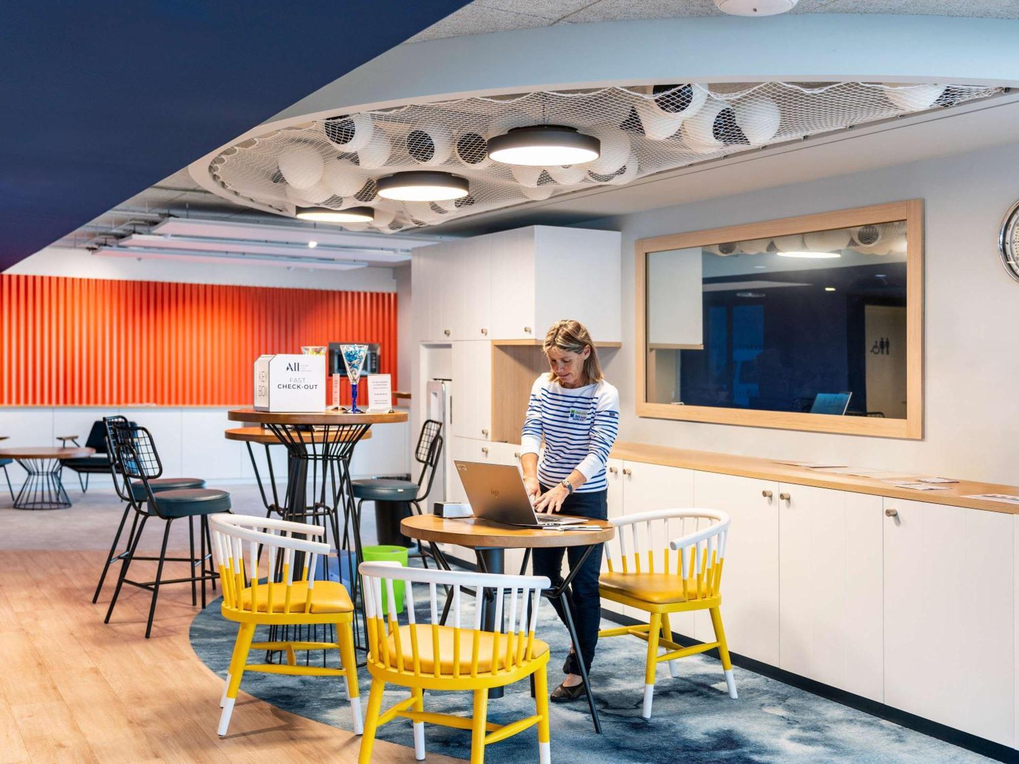 Ibis Styles Morlaix Hotell Exteriör bild
